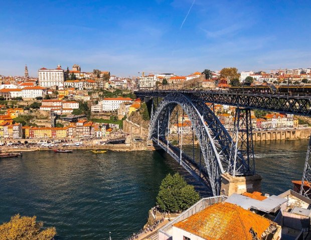 Discover Porto and Lisbon
